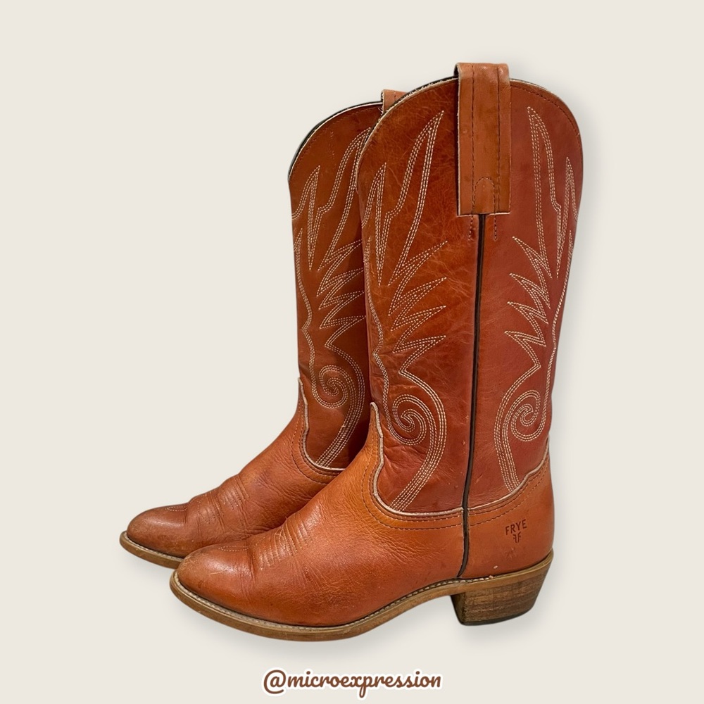 VINTAGE 1990s Frye Brown Tan Leather Pull On Low Heel Western Boho Cowboy Boot - Picture 11 of 16